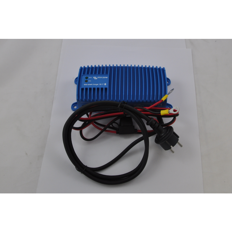 Victron Blue Smart IP67 Charger 24/12(1) 120V