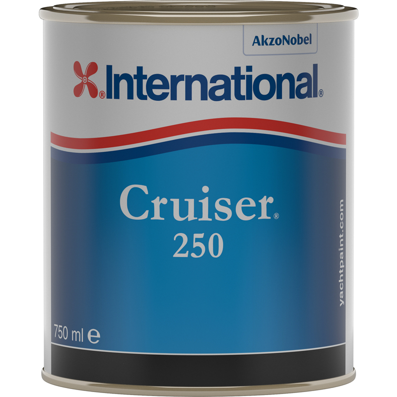 International Cruiser 250 Black 750 ml